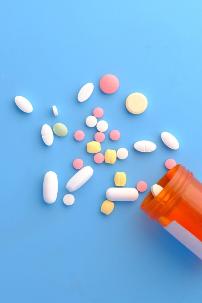 Homeschool science. Health science medication safety with pharmacist Dr. Jenn Dobert.